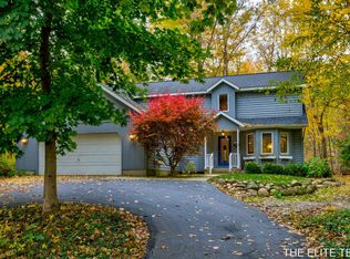 6449 Thornapple River Dr SE, Alto, MI