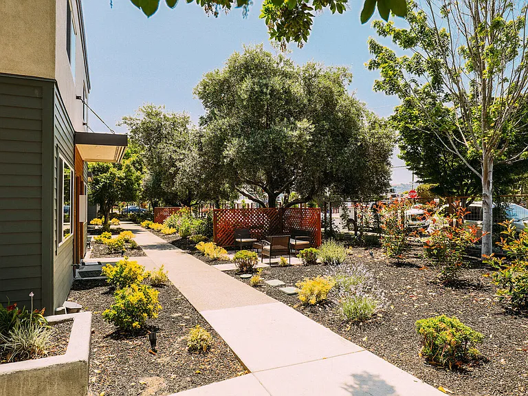 Waterstone Terrace — Photo 15