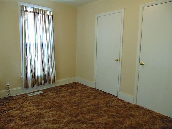 5th image of 470 Cherry St