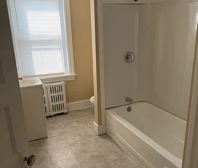 1213 Astor St — Photo 14