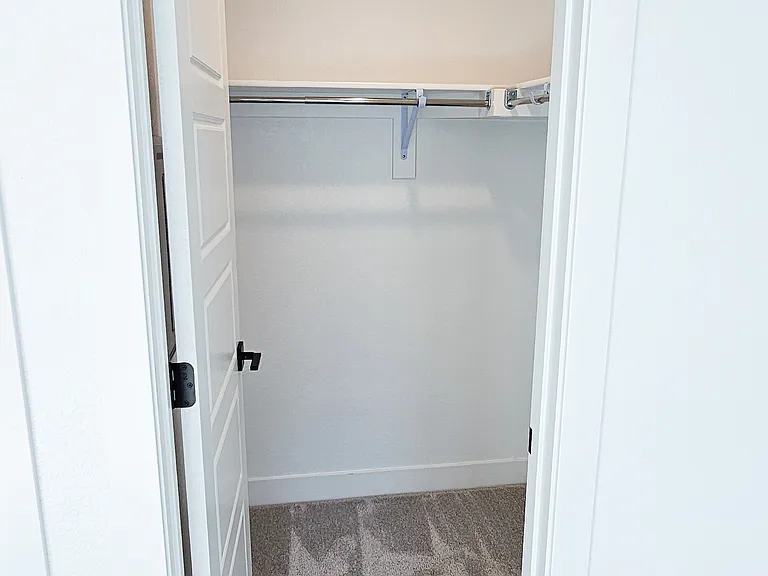 2034 S Holly St — Photo 34