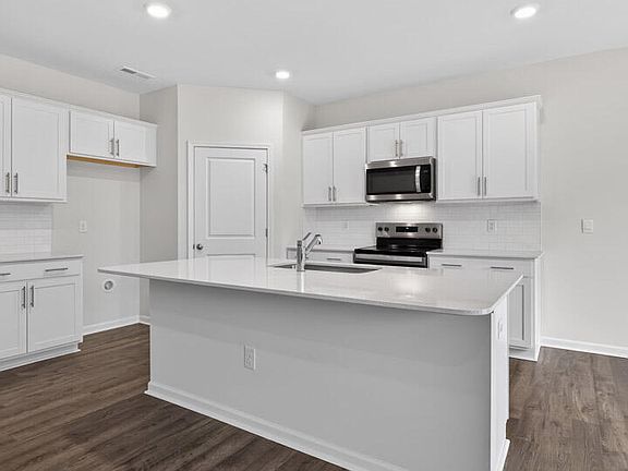 7th image of this home