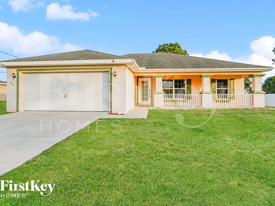 363 Claridge Cir