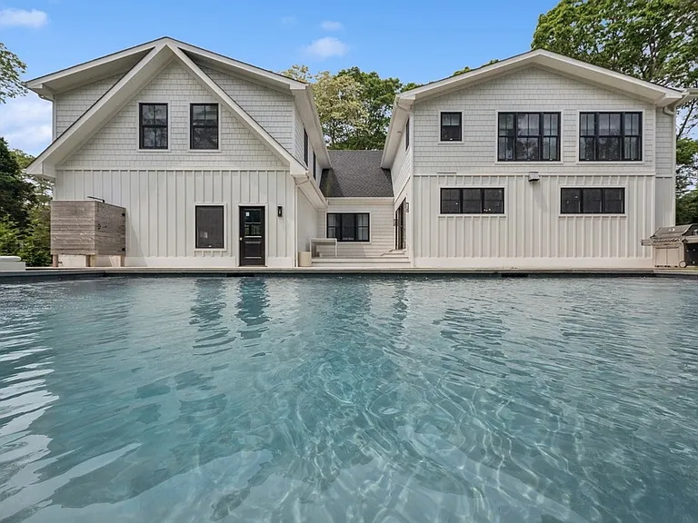 45 Sandra Rd — Photo 42
