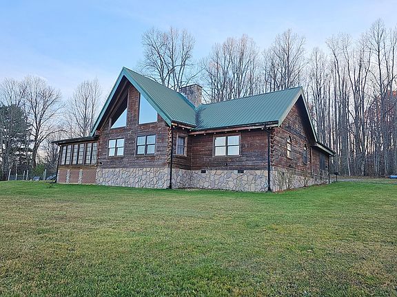 3rd image of 13175 River Ln