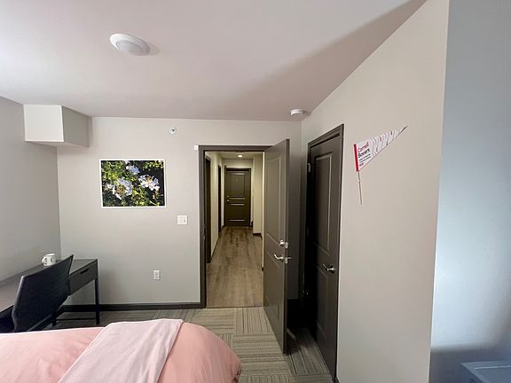 2nd image of 129 Veterans Pl Unit C