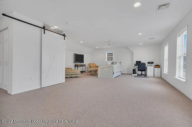 63 Fort Ave — Photo 39