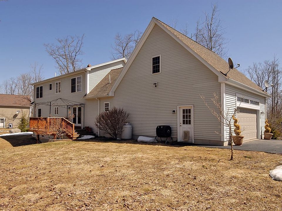 2nd image of 56 Payeur Cir