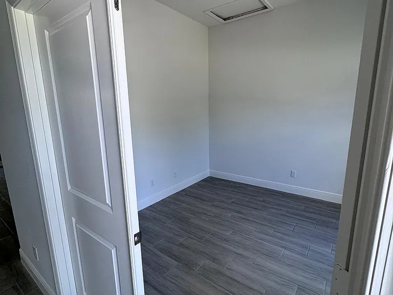 3351 Lakeland Ave SW — Photo 5