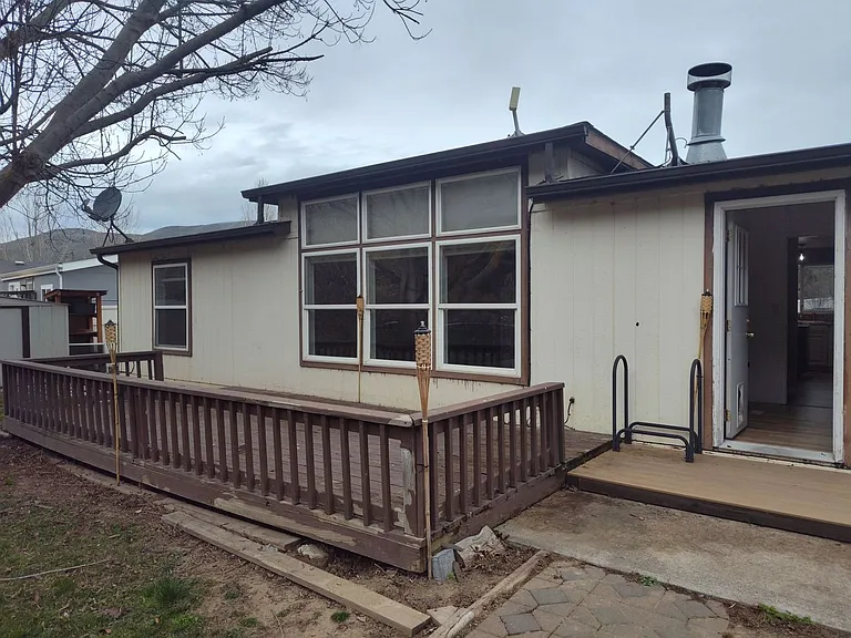 20296 Clearwater Dr — Photo 25