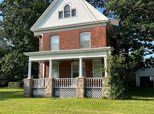 821 Herkimer Rd, Utica, NY 13502