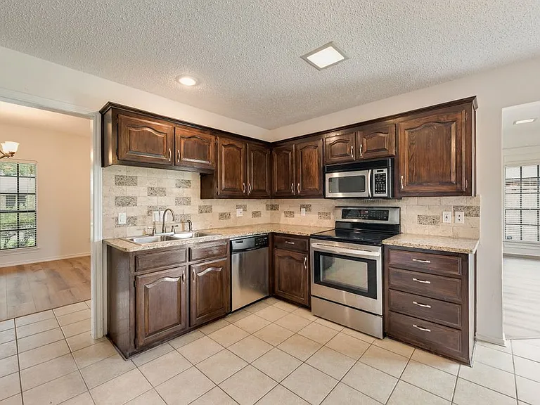 3252 Anchor Dr — Photo 9