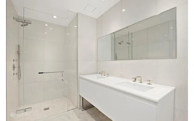 Rented by Douglas Elliman | media 24