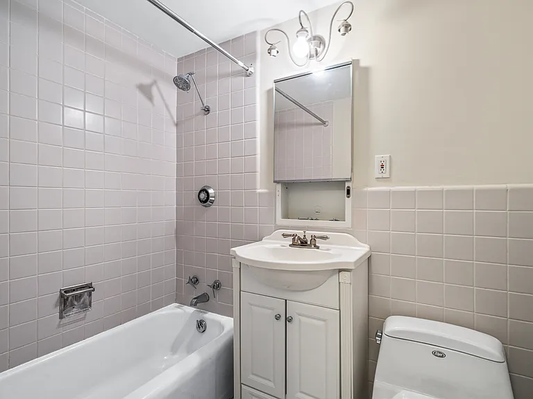 38 Eliot St #2 — Photo 4