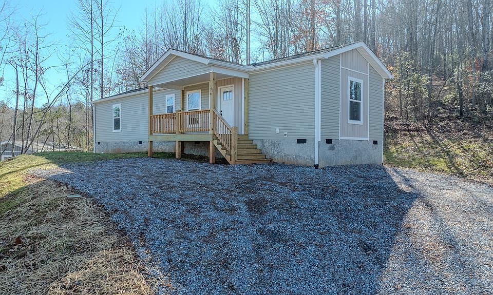 1st image of 301 Loganberry Lane