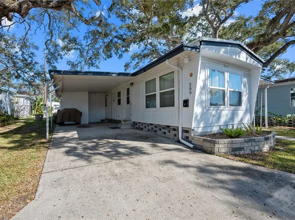 585 Sky Harbor Dr Lot 209, Clearwater, FL 33759