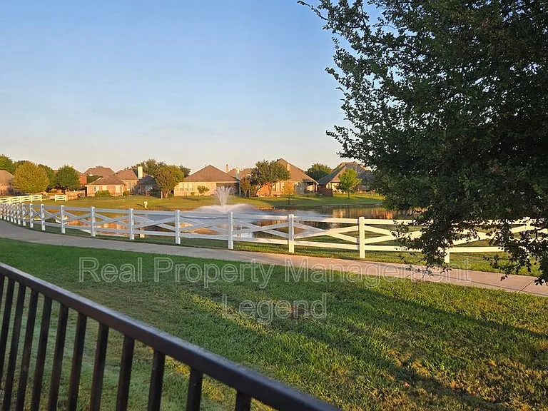 5100 Brookside Dr — Photo 27