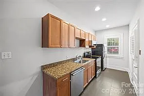 2145 Kirkwood Ave #1 — Photo 12