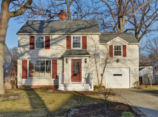 447 Oakmoor Rd, Bay Village, OH 44140