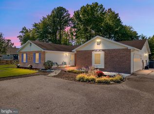 8004 Romancoke Rd, Stevensville, MD 21666