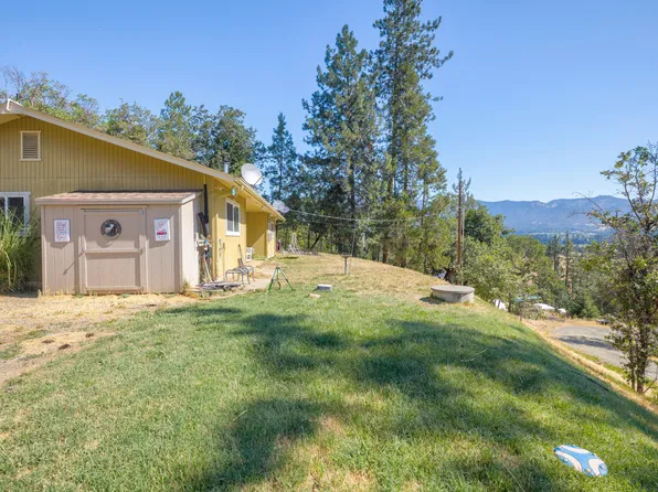 12748 Water Gap Rd, Williams, OR 97544