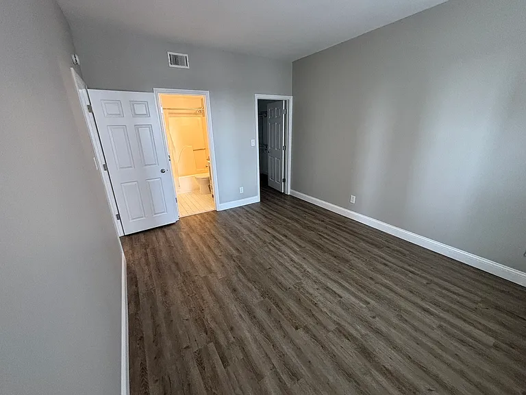 5316 Pershing Ave #508 — Photo 14
