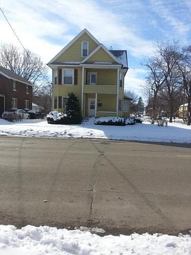 1st image of 1403 15th Ave