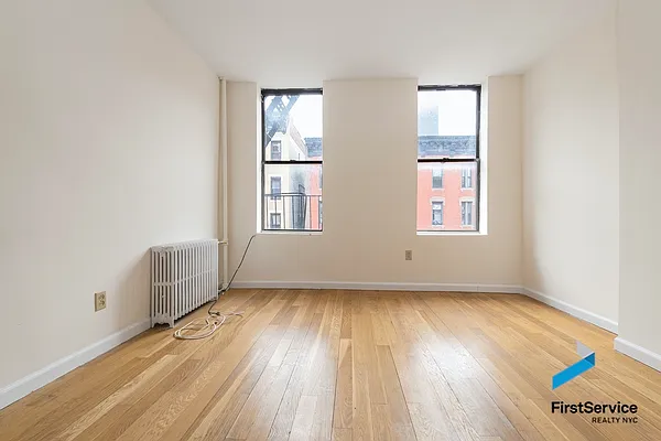 Rented by FirstService Realty (legacy) | media 18