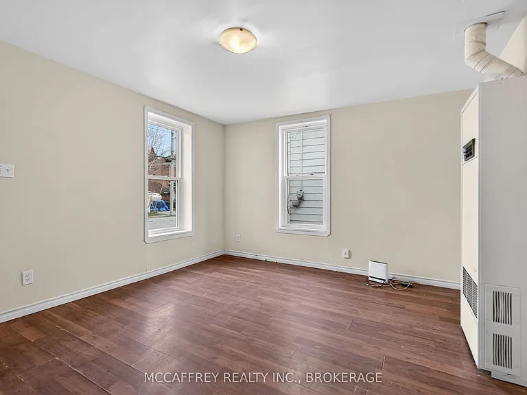 45 Isabella St E — Photo 4