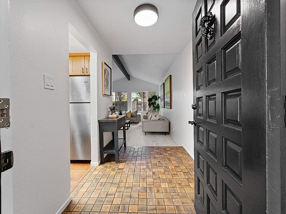 3rd image of 670 Este Madera Court