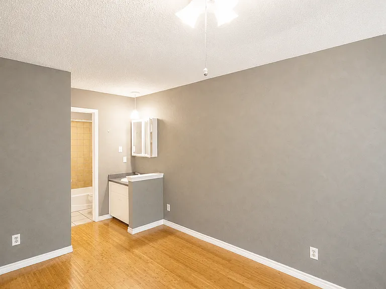 5201 Hedgewood Dr — Photo 5