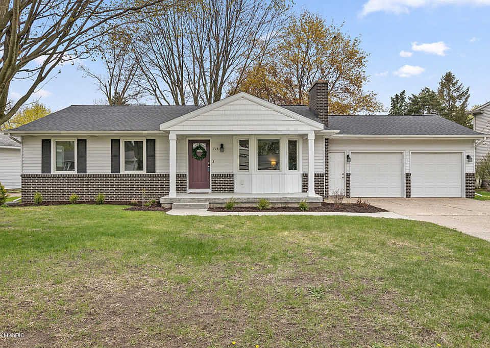 1st image of 7141 Heatherwood Dr