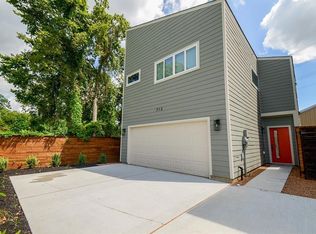 712 Hughes St, Houston, TX 77023