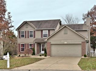 7063 Black Horse Dr, O'Fallon, MO