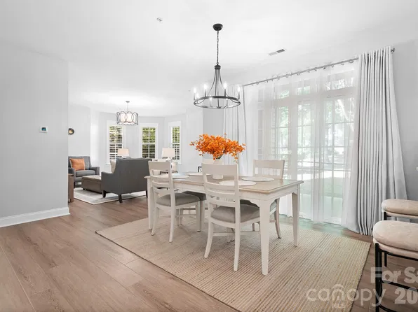 9007 Rosalyn Glen Rd, Cornelius, NC 28031