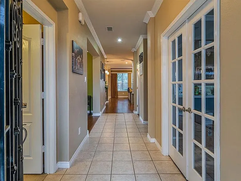 1112 Manassas Dr — Photo 17
