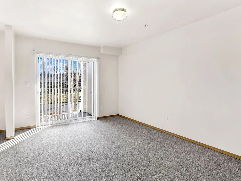 1025 Potter St — Photo 16