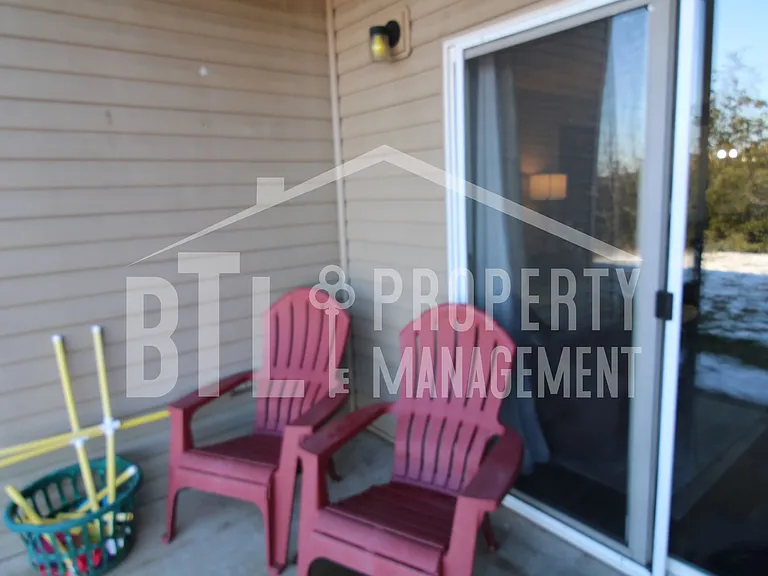 2907 Vineyards Pkwy #2 — Photo 9