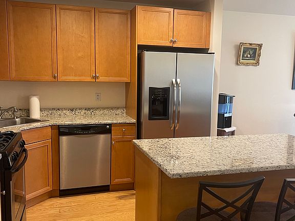 4th image of 3-15 Weatherly Pl #B
