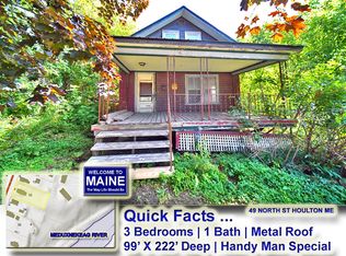 49 North Street, Houlton, ME 04730