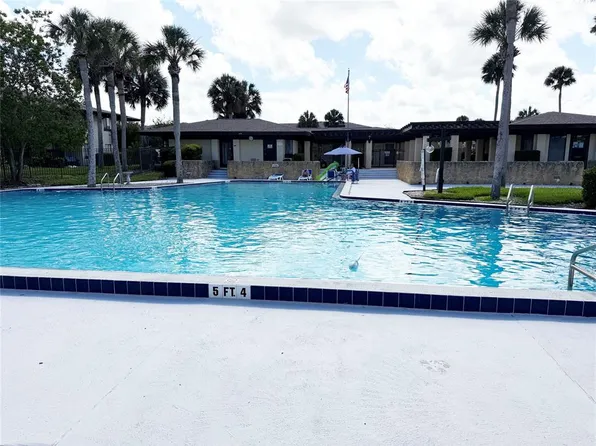56 Club House Dr APT 101, Palm Coast, FL 32137