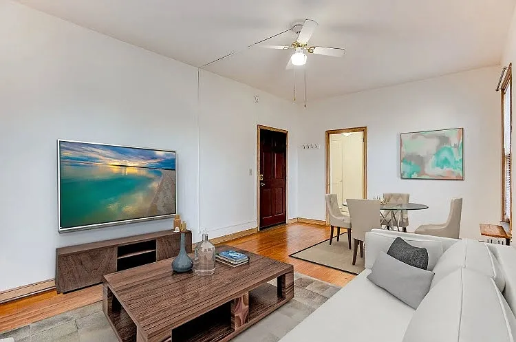 2120 Garfield Avenue — Photo 3