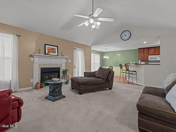 5th image of 101 Pine Brae Lane