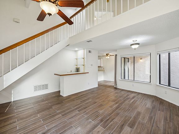 Fresh, Neutral paint and tile flooring. Lots of windows for natural light