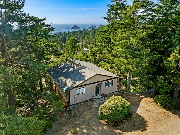 4995 Grand Ave NW, Tillamook, OR 97141