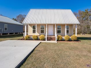 26241 Riverscape Dr, Springfield, LA 70462