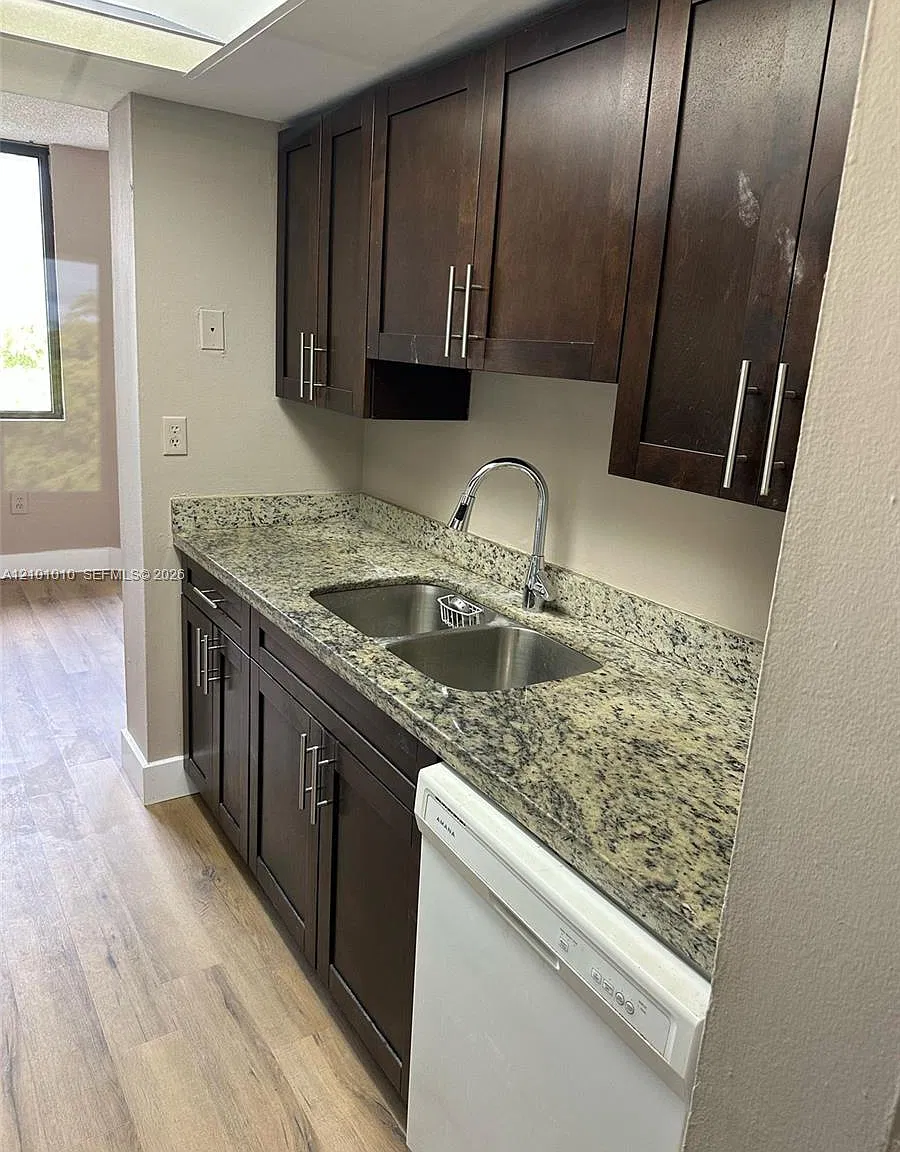 Verabella Falls Condo — Photo 4