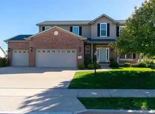 11514 N Dunmore Dr, Dunlap, IL 61525