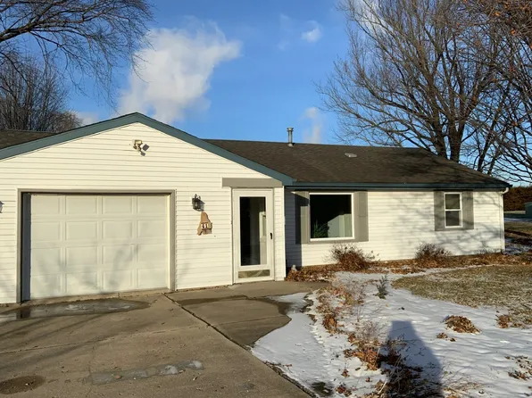 41 E Auburn Dr, Beloit, WI 53511