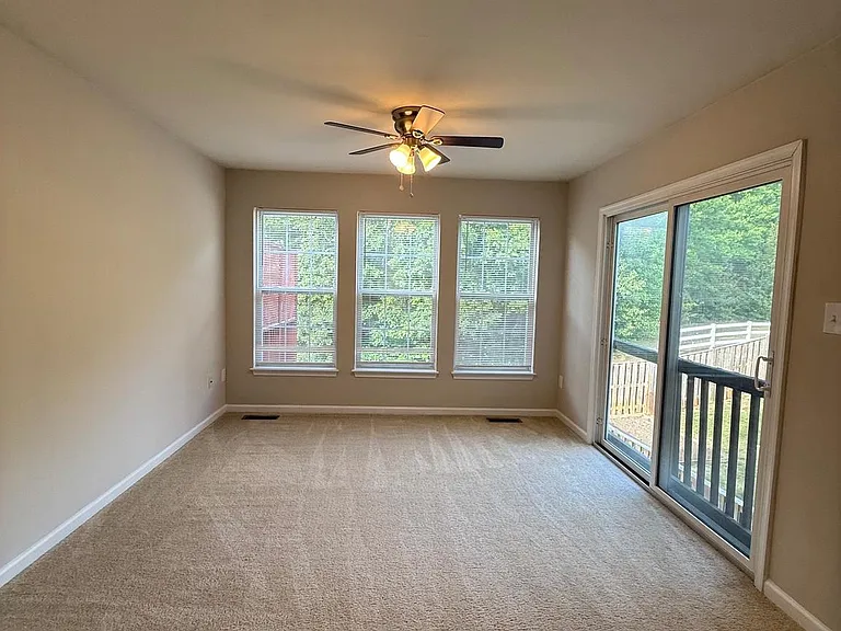 4003 Fountain Bridge Ct — Photo 9